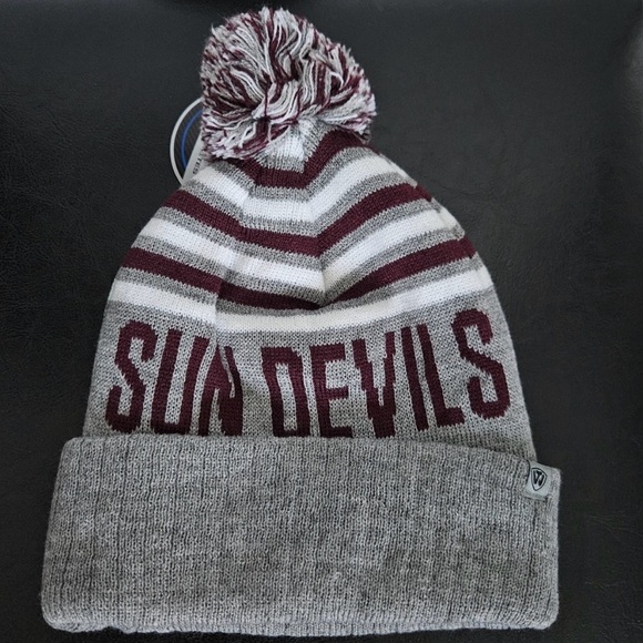 NWT Top Of The World Beanie Arizona State Sun Devils Gray Color Pom - Picture 3 of 5